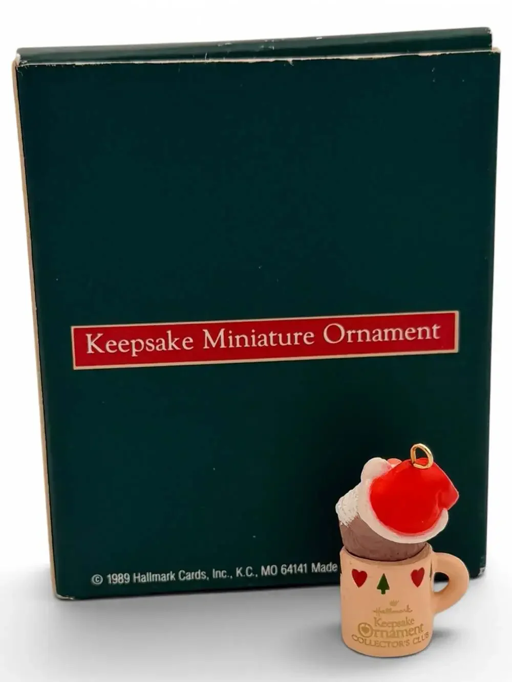1989 Hallmark Keepsake Miniature Ornament Collector's Club Sitting Purrty